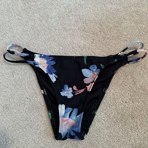 Womens O’Neill floral cheeky bikini bottoms